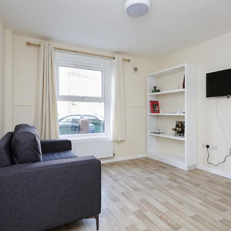 Blackberry - Stylish Self-Contained Flats In Soton City Centre サウサンプトン 部屋 写真