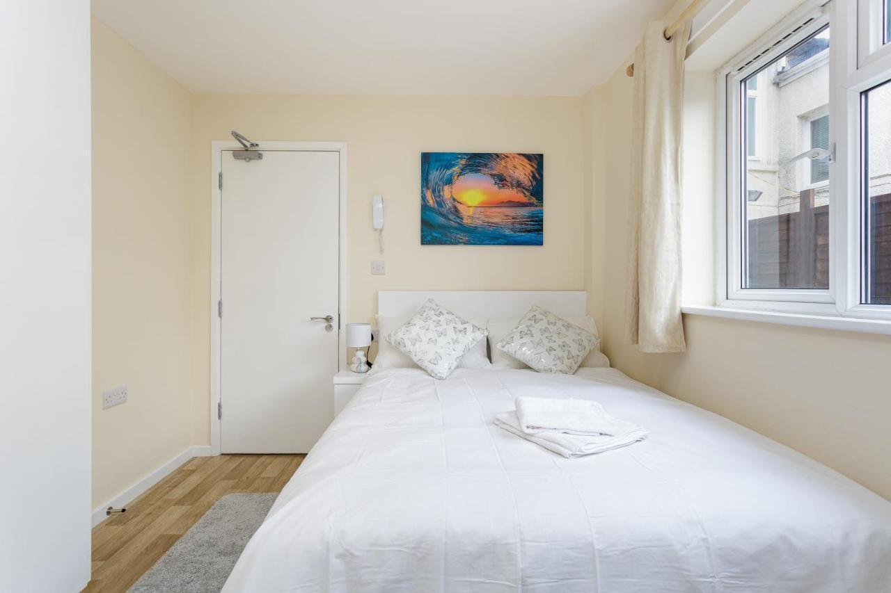 Blackberry - Stylish Self-Contained Flats In Soton City Centre サウサンプトン エクステリア 写真