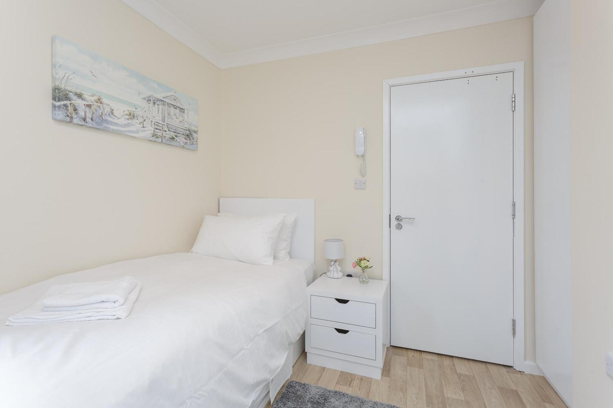 Blackberry - Stylish Self-Contained Flats In Soton City Centre サウサンプトン 部屋 写真