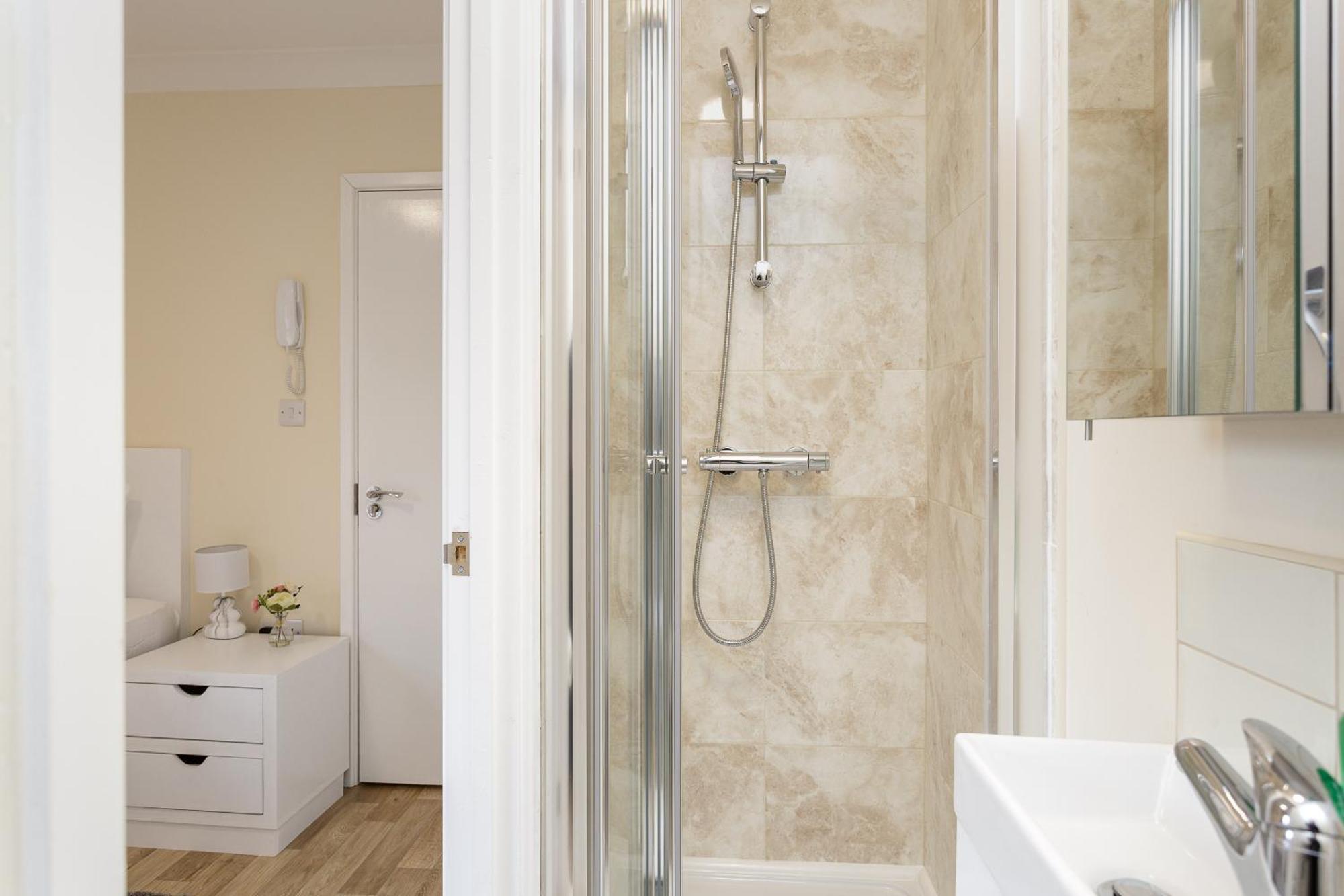 Blackberry - Stylish Self-Contained Flats In Soton City Centre サウサンプトン 部屋 写真