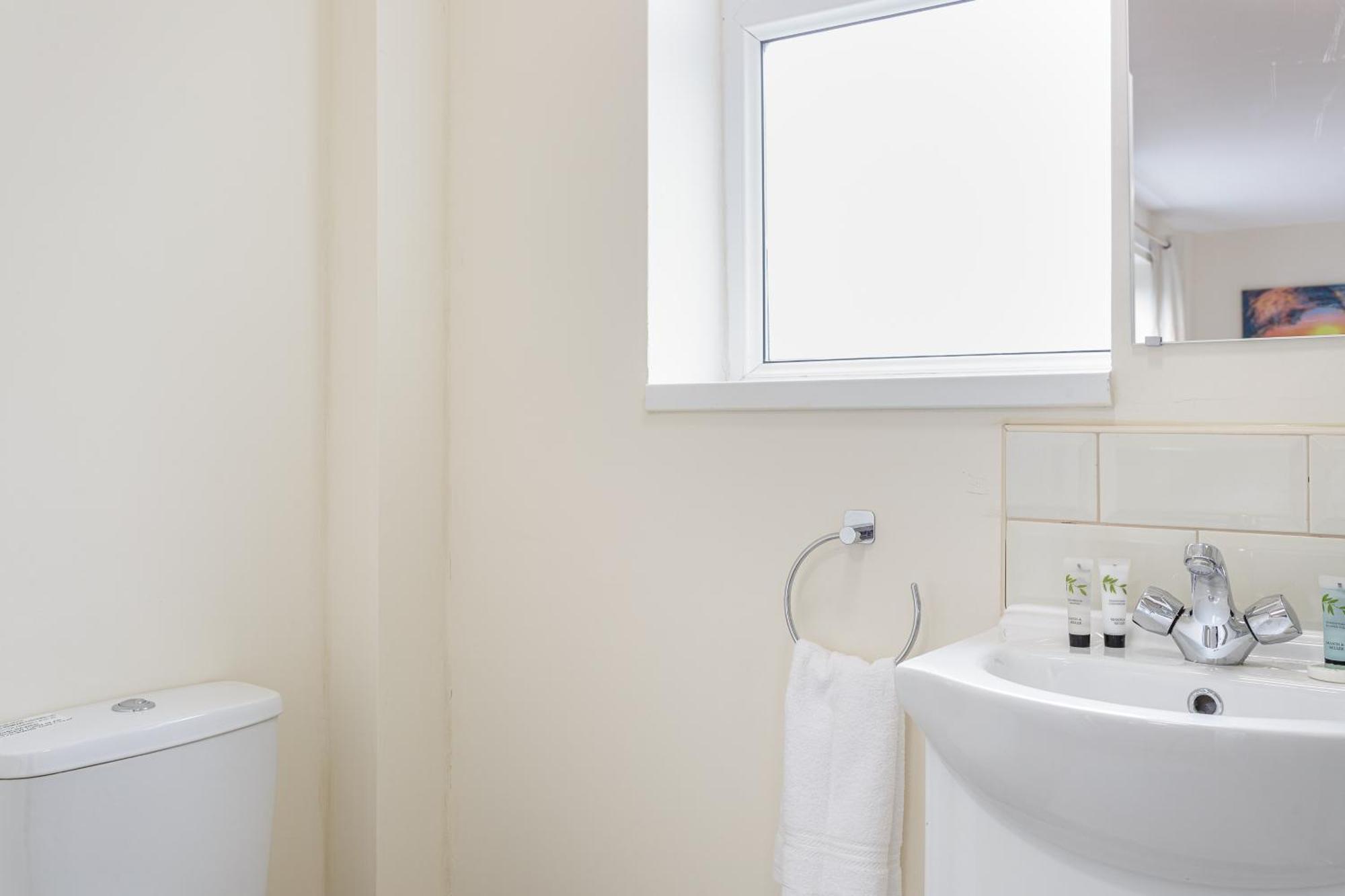 Blackberry - Stylish Self-Contained Flats In Soton City Centre サウサンプトン 部屋 写真